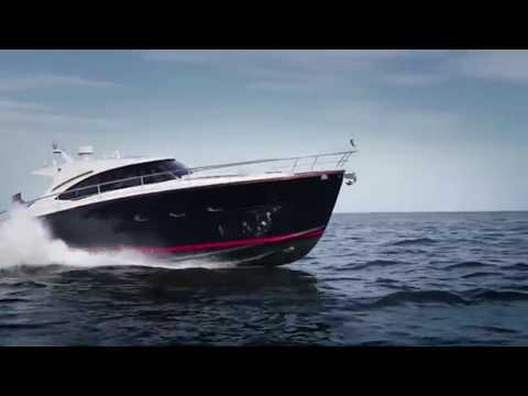 Chris-Craft Commander 44 video