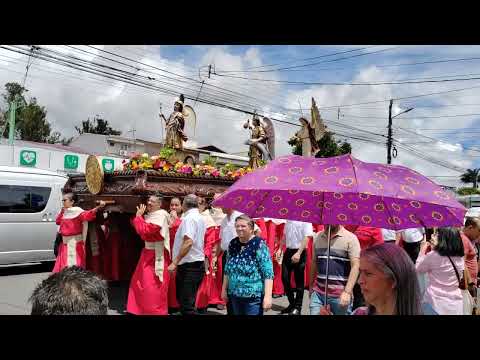 Procesión de los tres Arcángeles. Parroquia de San Rafael de Oreamuno, Cartago, 19 de octubre 2024. 