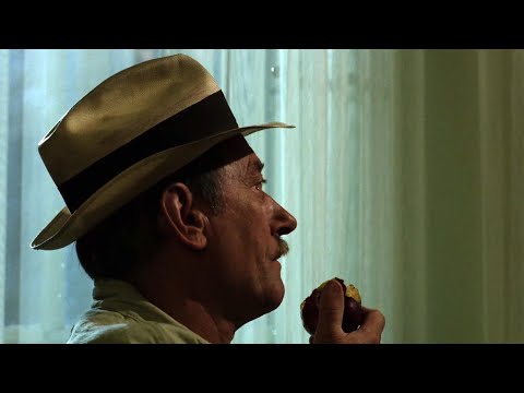 POSEBAN TRETMAN - Doći će ljudi iz svemira