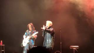 “Don’t Need A Gun” - Billy Idol &amp; Steve Stevens ACOUSTIC LIVE - Seattle, WA - 3.5.19