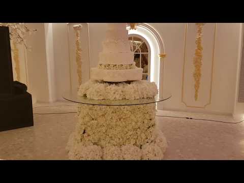 Rotating Cake table | BASMA Weddings | Het Paleis