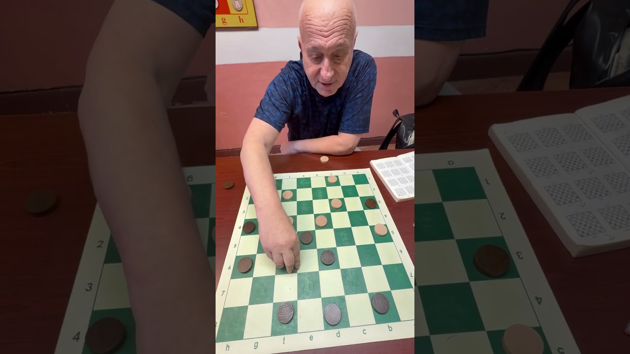 Russian checkers by Tsukernik(494)