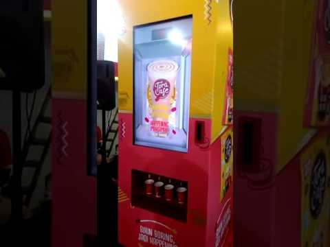 Vending Machine Kopi Tora Cafe dengan Sepeda Tandem - Torabika
