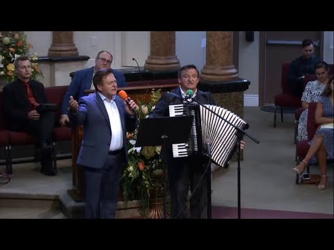 Strangeţi rândul, Vine Domnul !!! Fraţii Pal