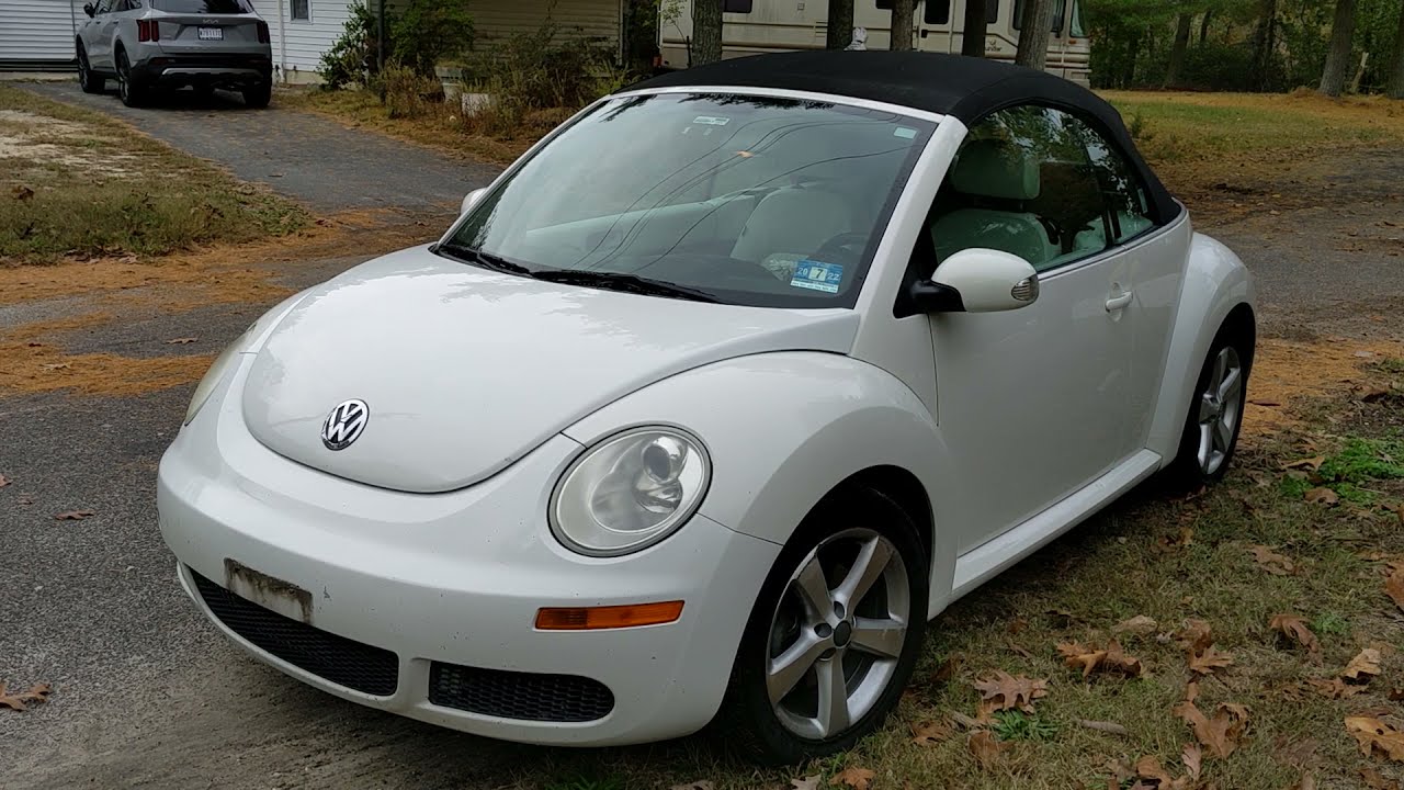 We look at a 2007 VW Beetle convertible- What do you look at ...