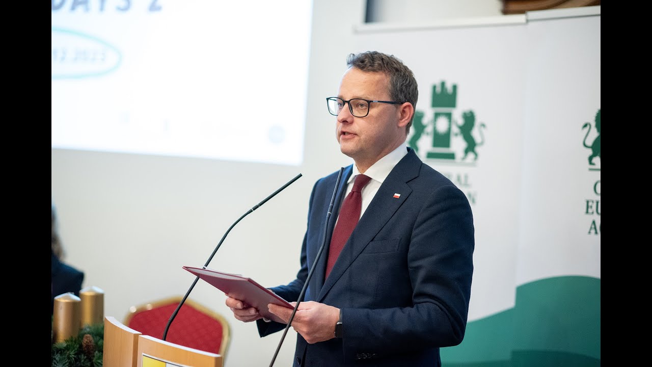 M. Romanowski - Poland – Current Challenges and Achievementsin the Field of Child Protection