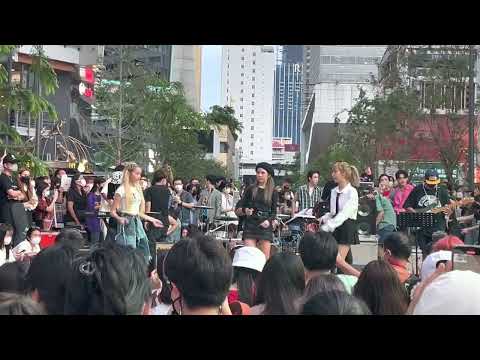 เมื่อโลกนี้มีเธอ (I’m Glad)-Pretzelle SessionsFourStreetMusic@SiamSquareWalkingStreet 2 Jul 2022