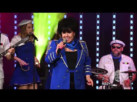 Dolly Plusssz - Megsúgom mi kell nekem (Zenebutik - Bakelit Fesztivál)