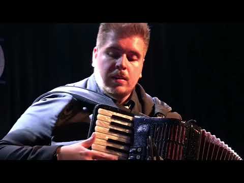 IL PRESIDENTE valzer di R.Passarini - H.Gualdi  eseguito da Nicolò Quercia e David Ancarani