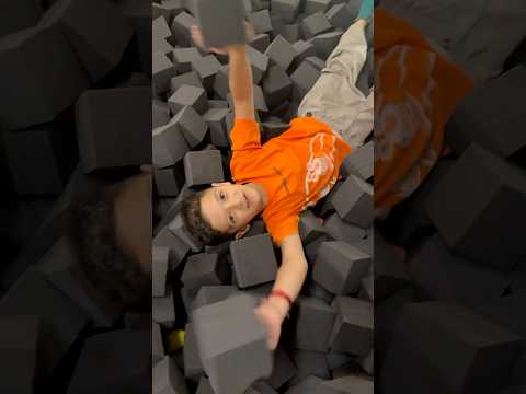 Abhiraj ko icecream 🍦😄🍨mili 😄#youtubeshorts #viralshort #shortsviral