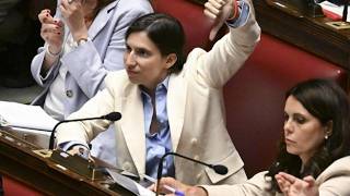 La segretaria Schlein: «Meloni ha fallito, è il momento di tornare a casa»