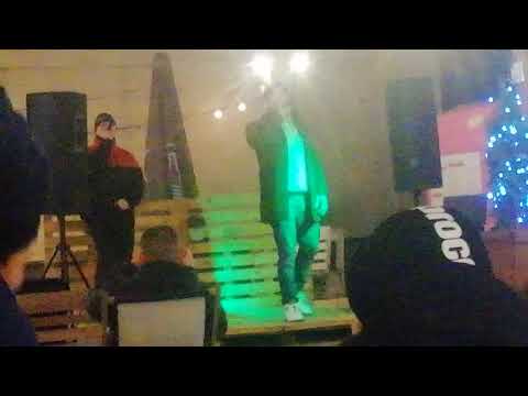 Bosski Roman feat Wilku WDZ  -  Martwe Ryby Na Zywo 20.12.2019