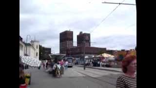 preview picture of video 'Oslo city hall - bell-ringing / Городской центр Осло - колокольный звон'