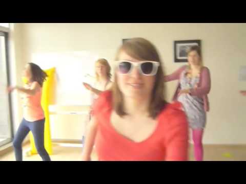 Kampdans RoeTie - Zoomer (2011)