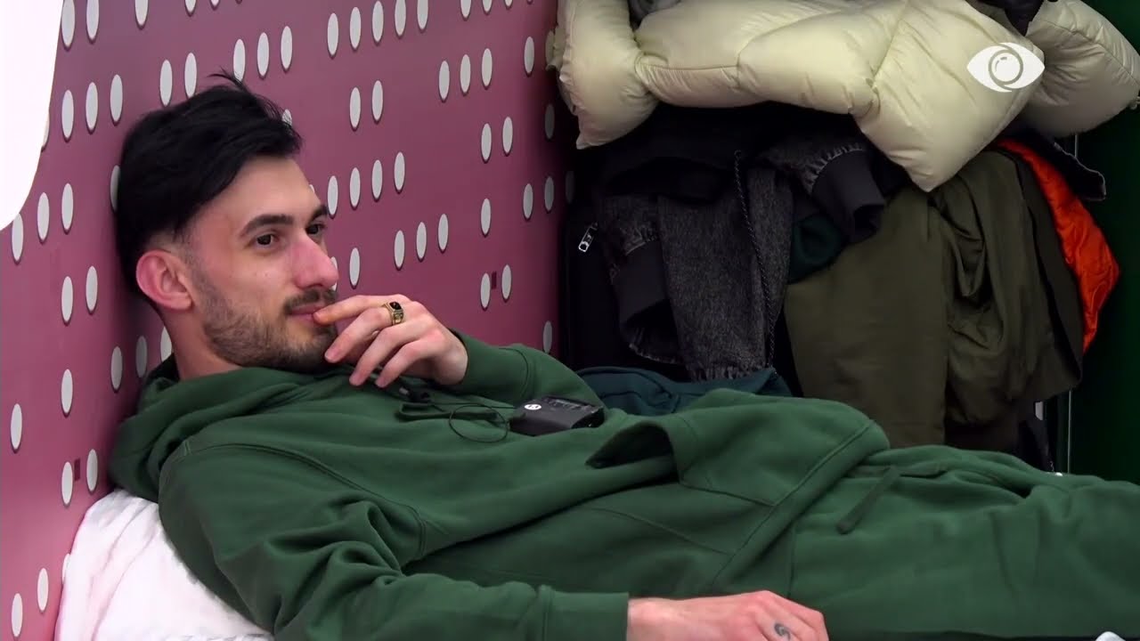 Ty të vjen zëri vetëm kur ke ndonjë tjetër/ Kristi debaton me Keijsin: Qepe! Sus!