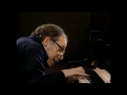 Glenn Gould plays Bach. The Goldberg Variations. Bruno Monsaingeon, 1981 @GlennGould #glenngould