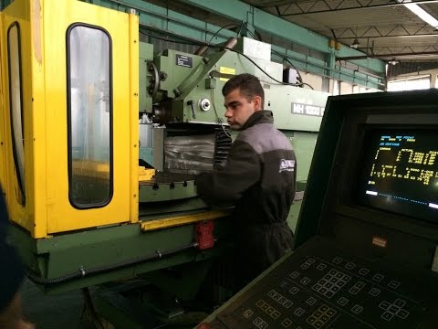 CNC universal milling machine Maho 1000 (sold)