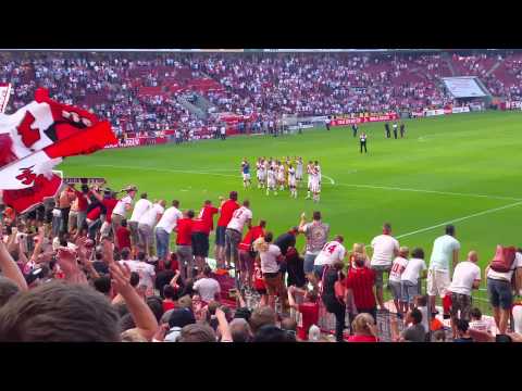 1.FC Köln - HSV Siegesjubel in der Südkurve