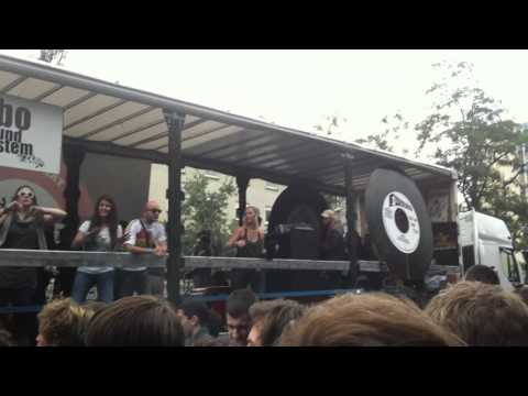 Dub Station @ Techno Parade (Paris) 17-09-2011