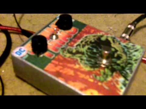 Dentone Swamp Thing boutique tremolo pedal box like vintage Fender tremelo 2026 - Berni Wrightson art image 4