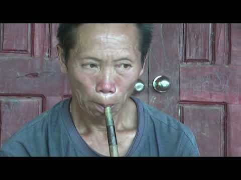 peb kwv tij hmoob Tuam Cuaj tseem khaws tej uab qeej zoo kawg