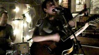 Holly McNarland - Water (Live)