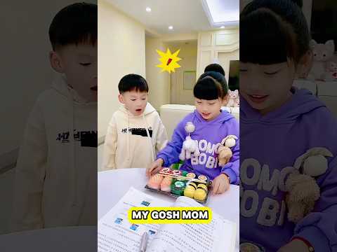 The Little Brother Watches His Sister Every Day to See If She Secretly Eats!