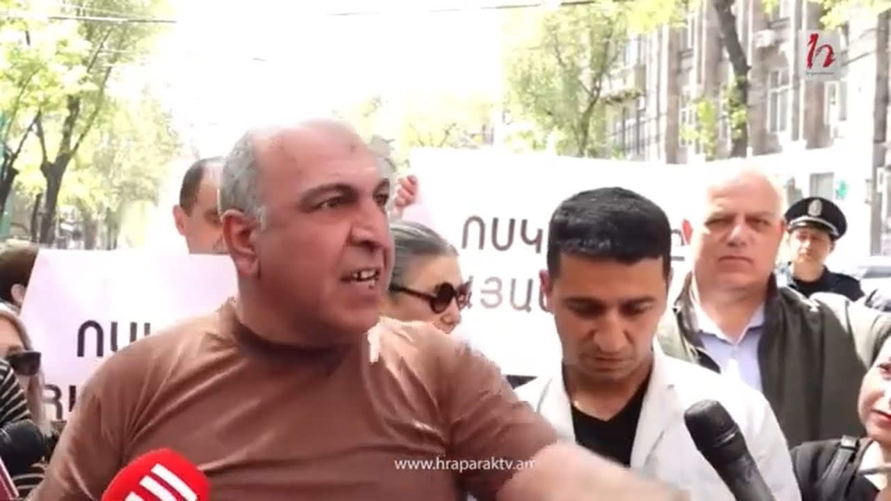 Նիկոլ, դուխով, Նիկոլ մի վախեցի. ակցիա Կառավարության մոտ