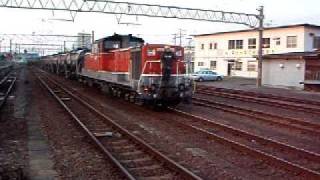 preview picture of video '2010.12.24 四日市駅貨物列車発着風景 Yokkaichi Sta. Freight train Arv. and Dep.'