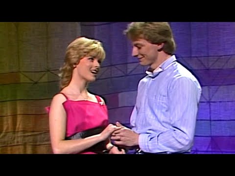 Petr Sepeši & Iveta Bartošová | Červenám | 1984 | TV
