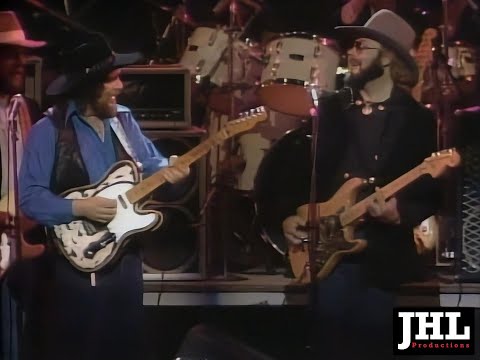 Hank Williams Jr. & Waylon - Are You Sure Hank Done It This Way. Live from the USS Constellation