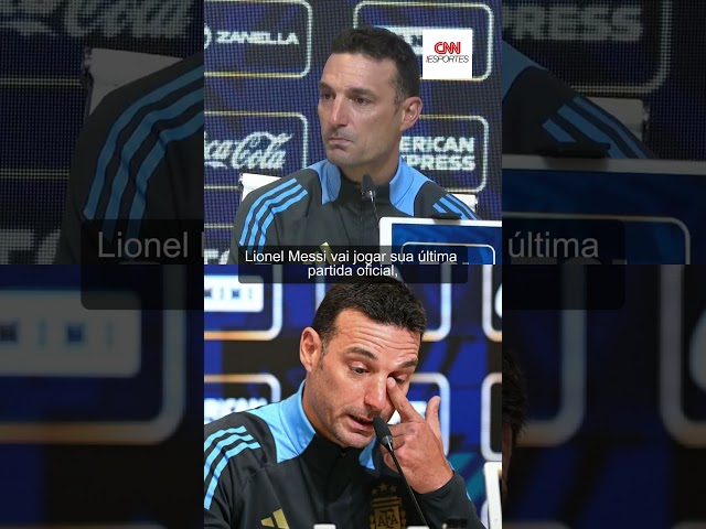 Scaloni e repórter se emocionam durante pergunta sobre Messi | CNN ESPORTES