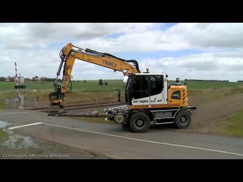 Liebherr "922 rail" Excavators & Hydrema 912ES Dump Truck Hi-Rails (21/9/2021) - PoathTV Trains