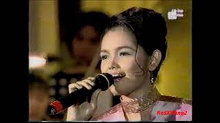 Download lagu (Part 3) Siti Nurhaliza - 'Gelora Kasih & Joget Kasih Tak Sudah' Senandung Muhibah 2000 (RTM/RTB) mp3