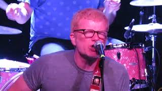 High Ticket Attractions - The New Pornographers (live video Nashville, studio audio)