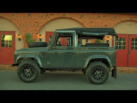 '84 Land Rover Defender 90 - Dark Gray V8 automatic - walkaround