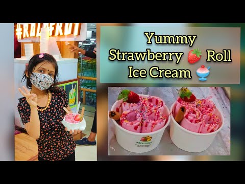 Yummy Strawberry 🍓 Roll Ice Cream 🍧 | Sreshta Kannan #LuLumall #Strawberryrollicecream