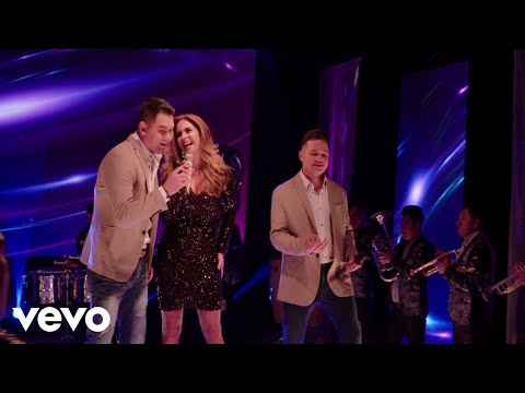 Lucero, Banda Los Recoditos - Sólo Me Faltabas Tú