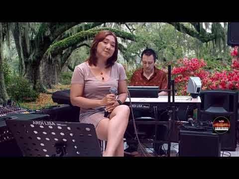 Januari yang biru - Cipt Dadang S Manaf - Andy Meriem Mattalatta(cover Lisa Maria)