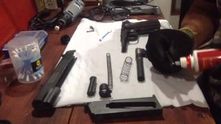 Limpieza de pistola 1911 de CO2