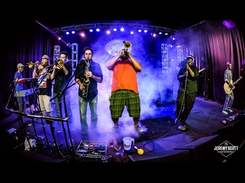 Groovement - Move On Up live featuring Henry + The Invisibles & Jeff Gray (Curtis Mayfield)