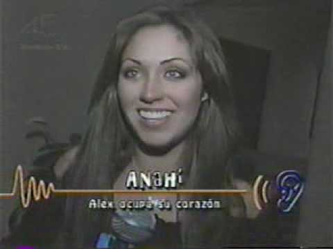 Anahi habla de Alex Sirvent (2003).wmv
