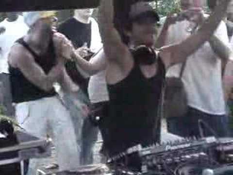 Festivus 2007 - Steven Lee (of Lee Cabrera)