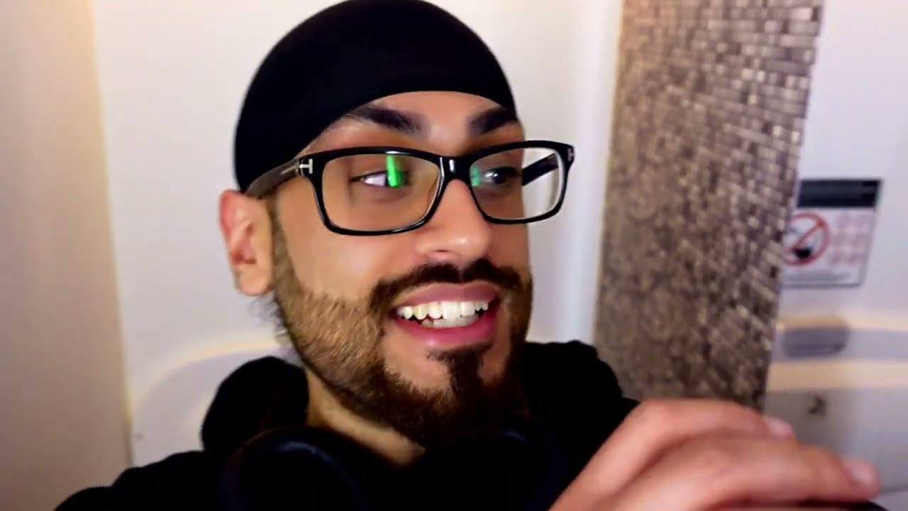 Etihad Airways First & Business Class Lounge thumbnail