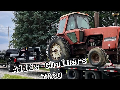 Installing injection pump and injectors on this Allis Chalmers 7030… I know nothing about it!
