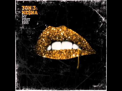 My First Kiss - 3OH!3 (ft. Ke$ha) [HQ]