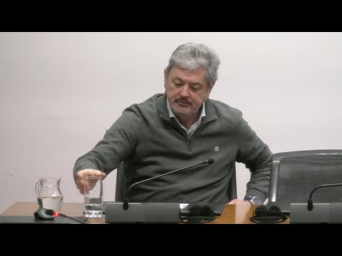 [VIDEO] Antxón Alonso se niega a hablar en el Parlamento de Navarra sobre su presunta implicación en la trama de amaños