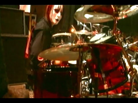 Slipknot - 2000.07.26 - Bridgeview, IL [Rare short clip]