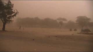 preview picture of video 'Amazing Dust Storm followed by Rain (Saint-Louis of Senegal)'