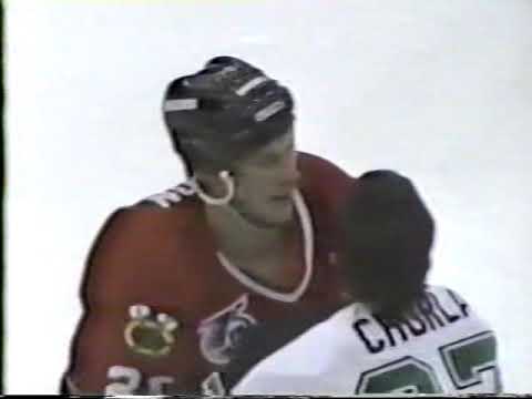 Blackhawks vs North Stars Brawl - Dec 31, 1991